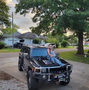 Meet your Posher, Lacy